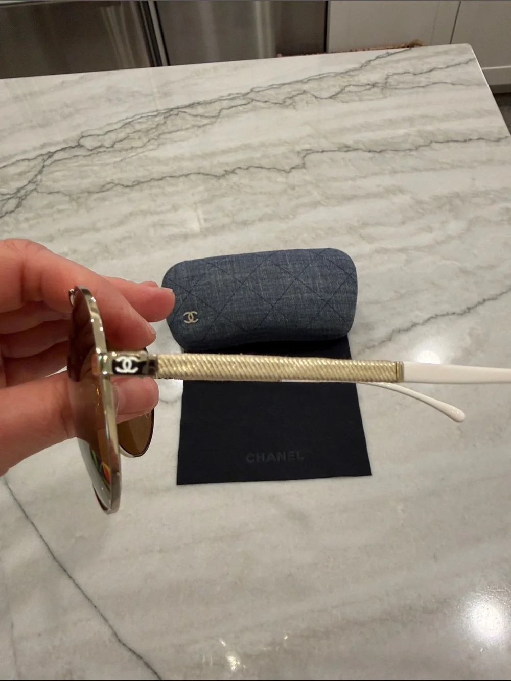 CHANEL Gold-Frame Aviator Sunglasses with Brown Lenses